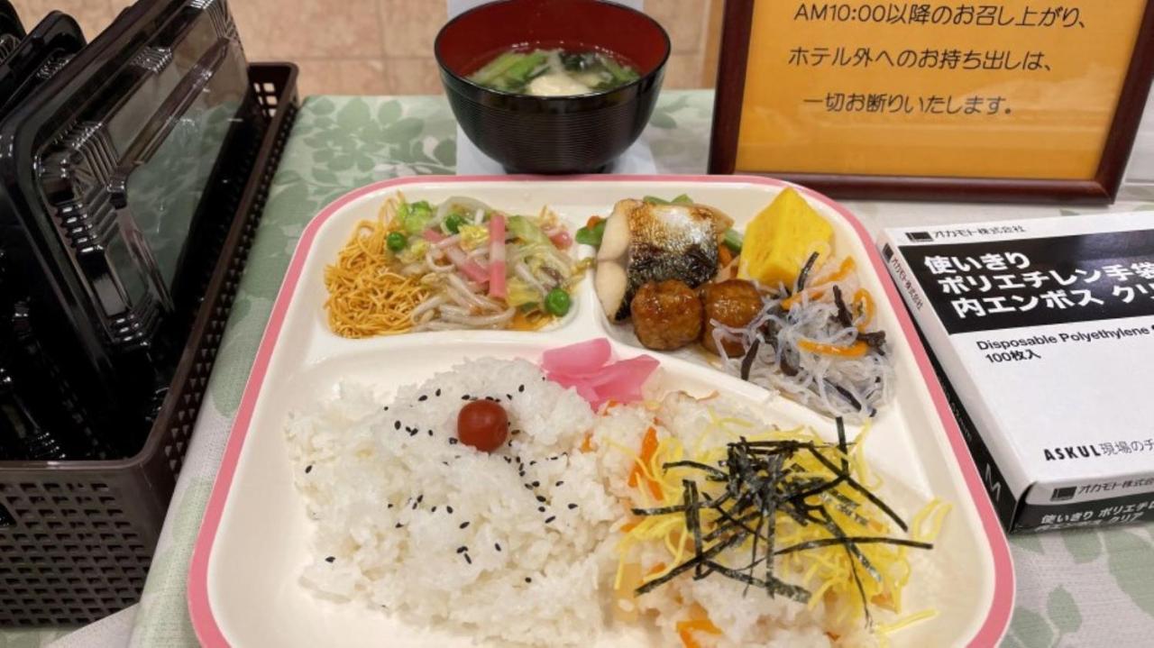 Toyoko Inn Sasebo Ekimae מראה חיצוני תמונה