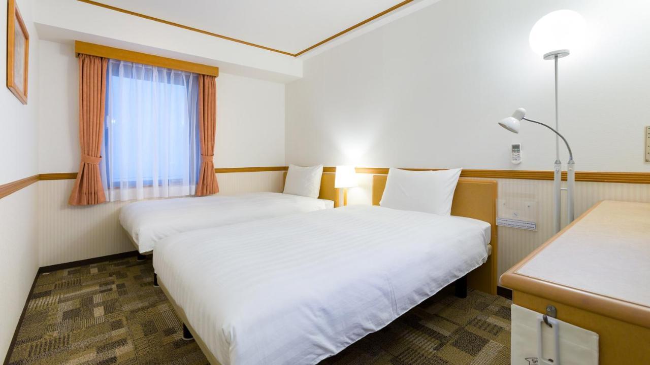 Toyoko Inn Sasebo Ekimae מראה חיצוני תמונה