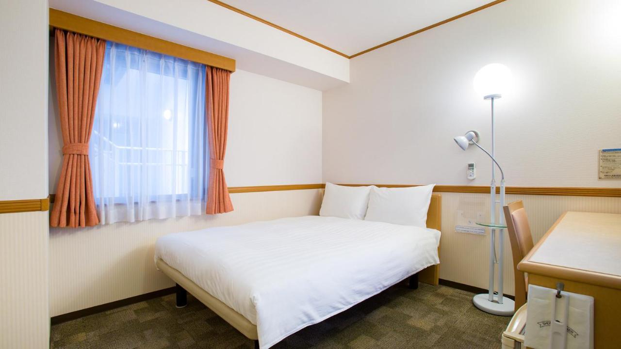 Toyoko Inn Sasebo Ekimae מראה חיצוני תמונה