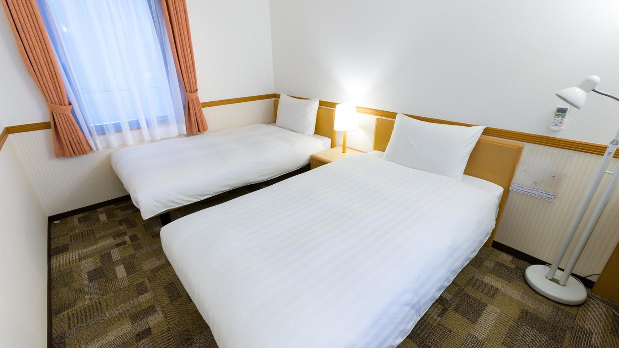 Toyoko Inn Sasebo Ekimae חדר תמונה